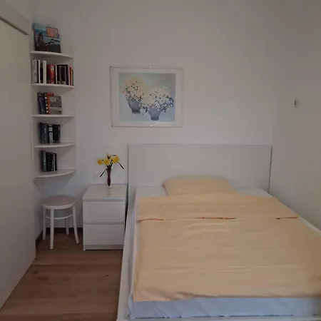 Lornsenhof App 14 *